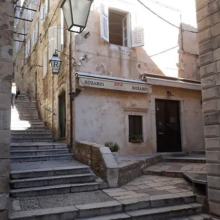 House Nina Apartment *
