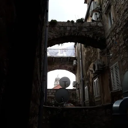 House Nina דירה *