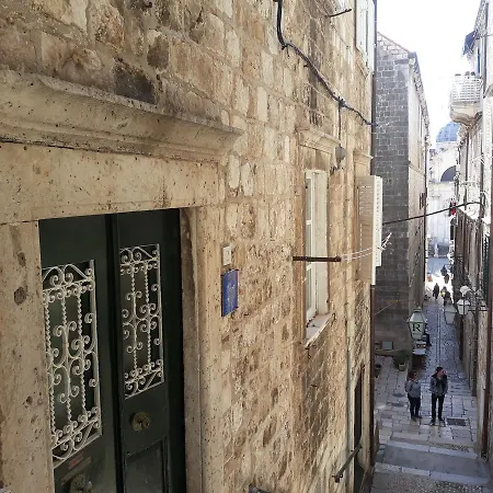 Appartement House Nina